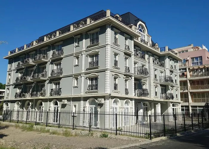 St. Sofia - Official Aparthotel 4*